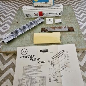 Athearn HO Scale #1904 Enjay Plastics 55ft Center Flow Hopper SHPX #52793